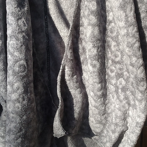 RICH Anne KLEIN Oversized SMALL fits Large FLEECE DRAPE Open front cardigan Gray - Picture 7 of 8